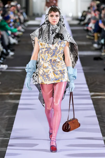 Look 34